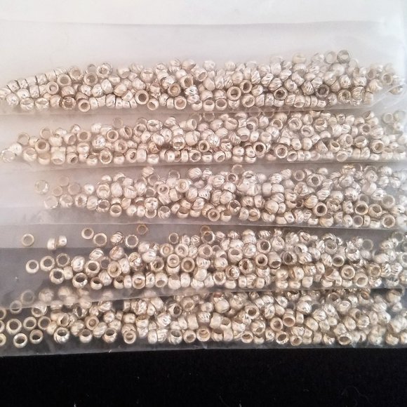 400 Silver CRIMP BEADS 2 x 2 mm 1.5 mm hole NEW - Picture 4 of 8